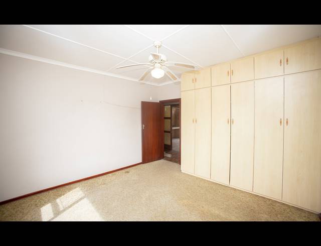 3 BEDROOM HOUSE FOR SALE IN WILLOW PARK
